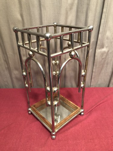 1900 umbrella stand.