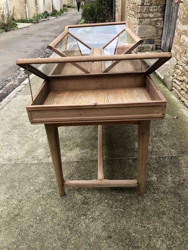Old large shop display cabinet.(reserved)