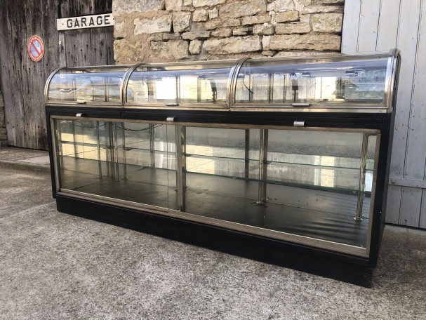 Important old display cabinet for confectionery, bakery, pastry shop.