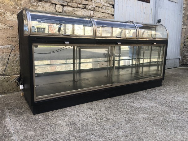 Important old display cabinet for confectionery, bakery, pastry shop.