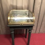 Old small shop dislay case.