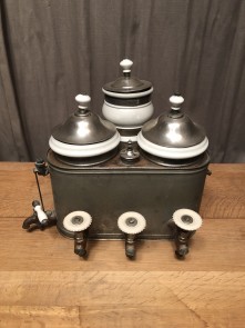 Old bistro bain-marie