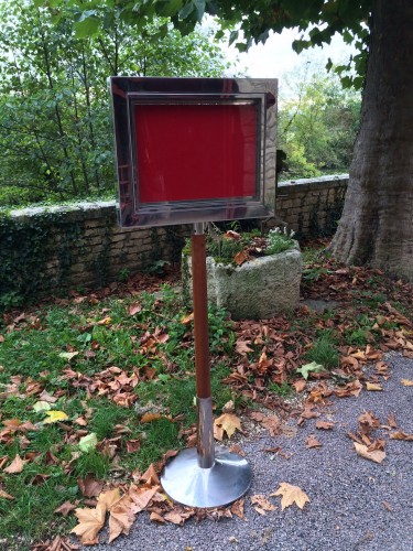 Restaurant menu holder