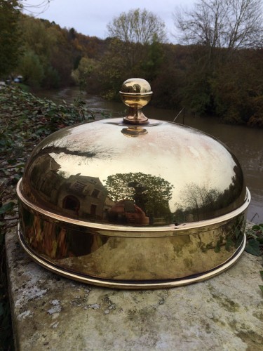 Vintage serving cloche