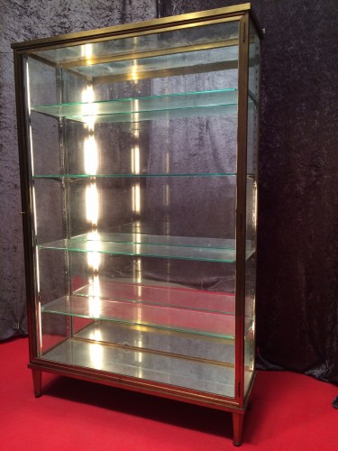 Vintage stand display case