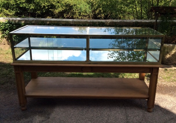 Big vintage display case