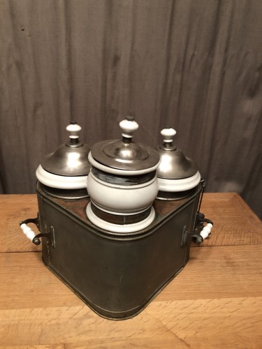 Old bistro bain-marie