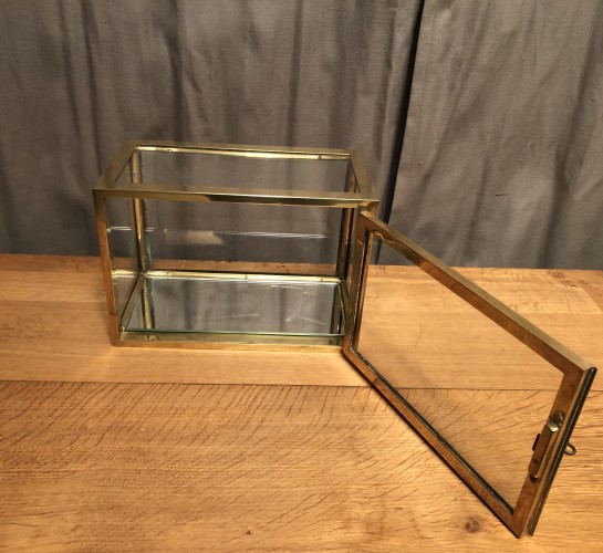 An old, very small display case.