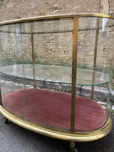 Former central display case, shop counter.