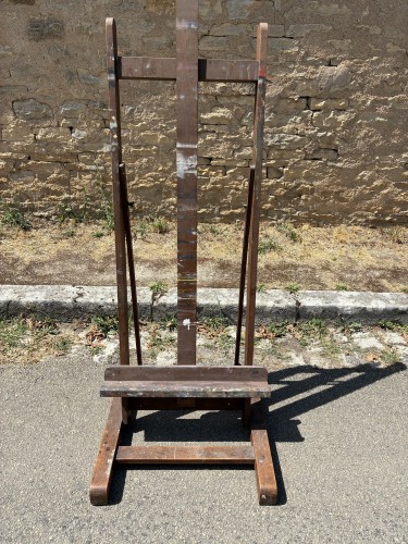 Artist's easel.