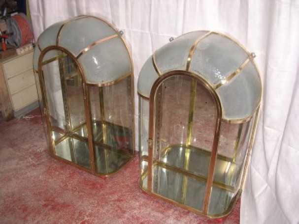 Pair of vitrines with dome