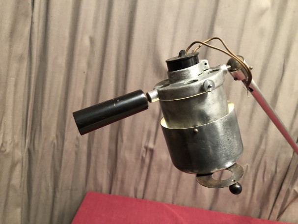 Industrial wall lamp.