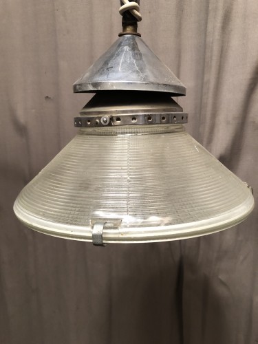 Hanging light. Suspension.