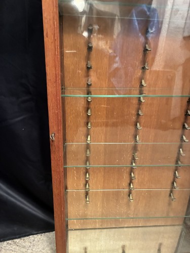 Former display case for a pipe collector.Tobacconist's