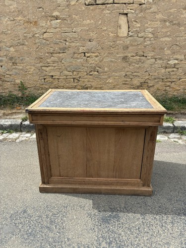 Antique counter furniture, shop till, trade.