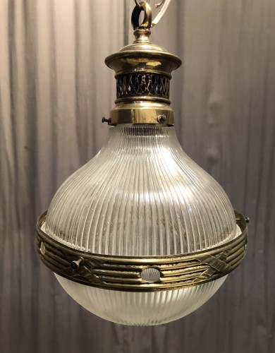 Vintage small suspension lamp.