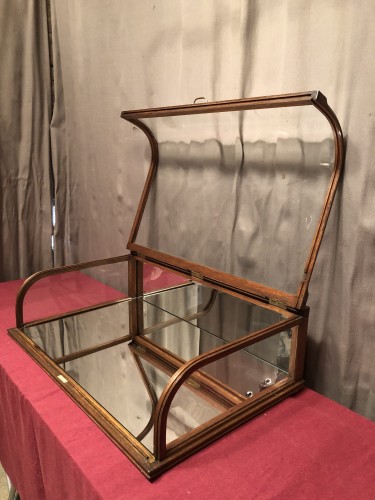 Beautiful old shop counter display case.