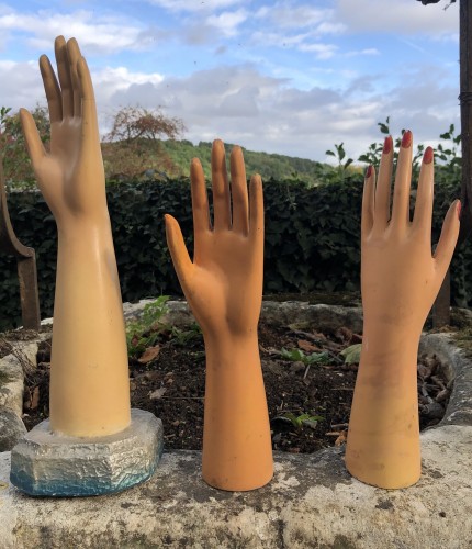 Glove displays.(indisponible)