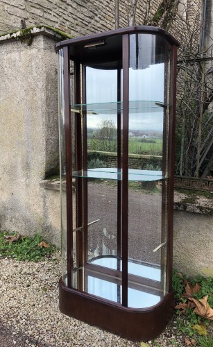 Shop display cabinet.