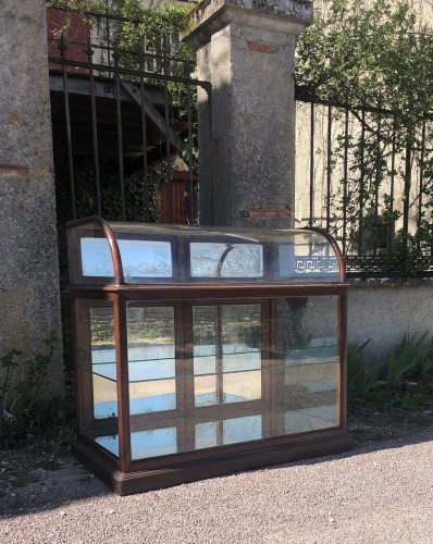 Old shop counter display case.(sold XF)