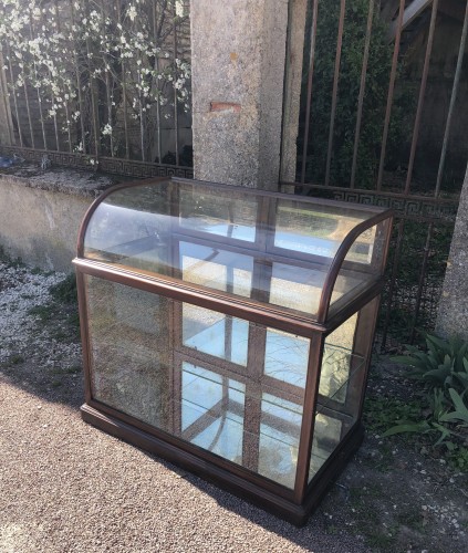 Old shop counter display case.(sold XF)