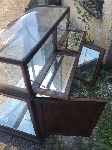 Old shop counter display case.(sold XF)