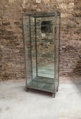 Vintage stand display case.