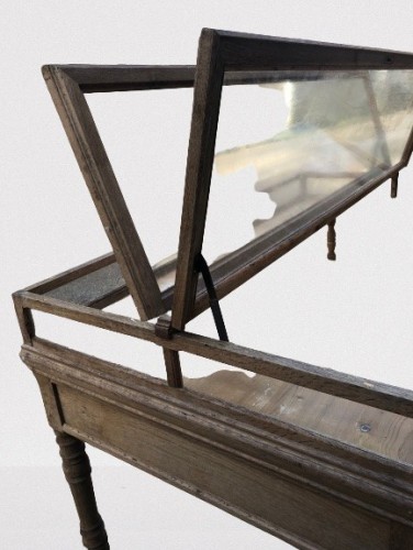 Old shop showcase table. (sold LD)