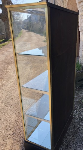 Old store, hotel, display cabinet.