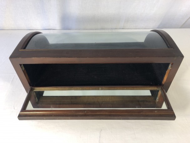Old small shop display case.(reserved)