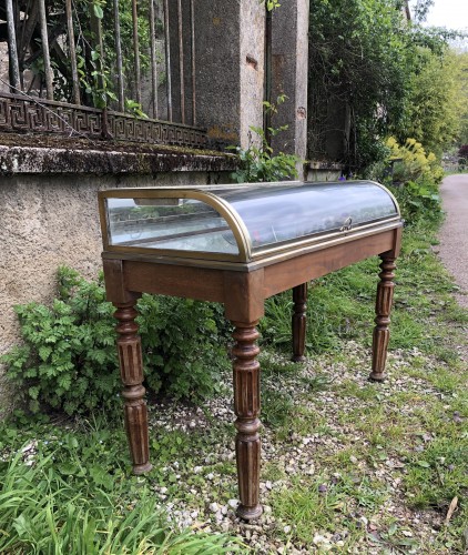 Old store display case. (Sold Le C)
