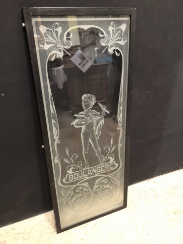 Old engraved bakery glass. (reserved VS)