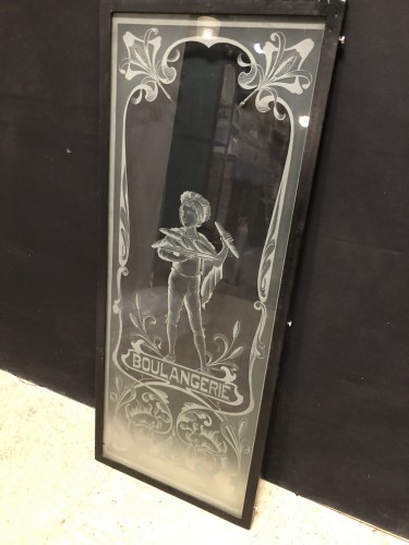 Old engraved bakery glass. (reserved VS)