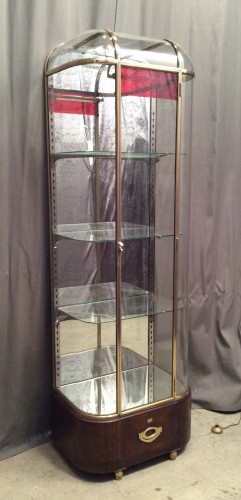 Vintage luxurious vitrine