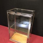 Old shop display cabinet to put on a piece of furniture, a table or a counter.