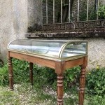 Old store display case. (Sold Le C)