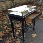 Napoléon III showcase table (sold)